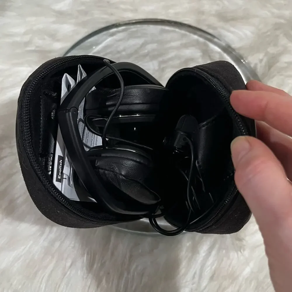 NEW Sony MDR-NC40 Noise Canceling Headphones NIC
